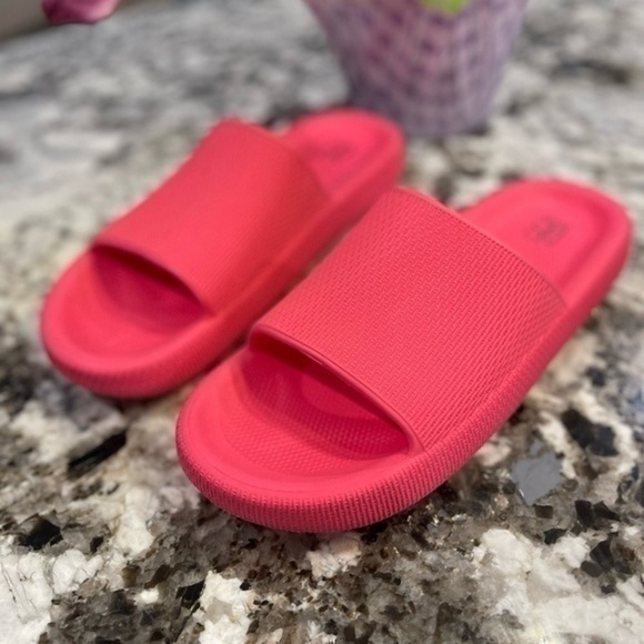 No Boundaries Sandals woman’s size 10 - Picture 1 of 12